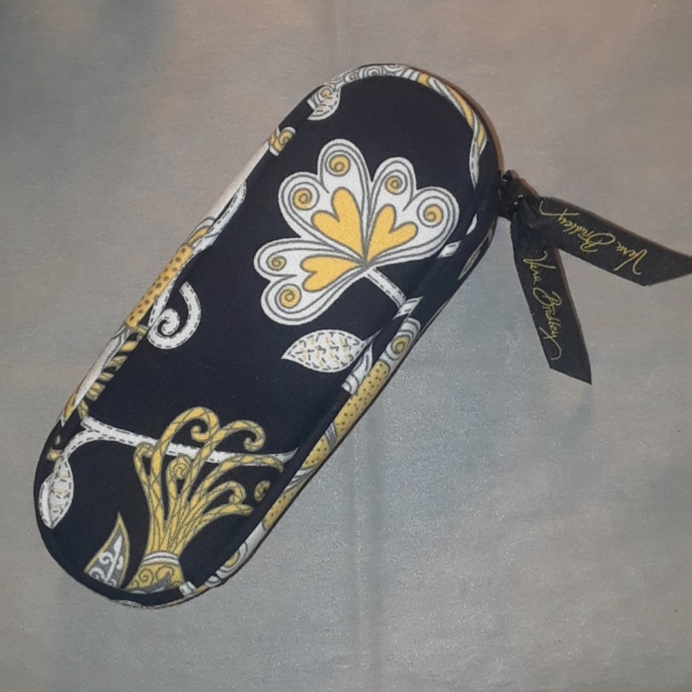 Vera Bradley in yellow bird retired eye glass case